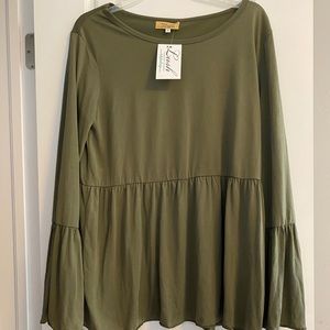 Long sleeve olive green piko